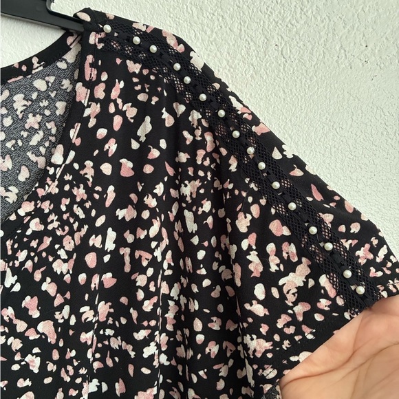 Como Black Women Crew-Neck Front Twist Black Top 3X - Picture 6 of 12